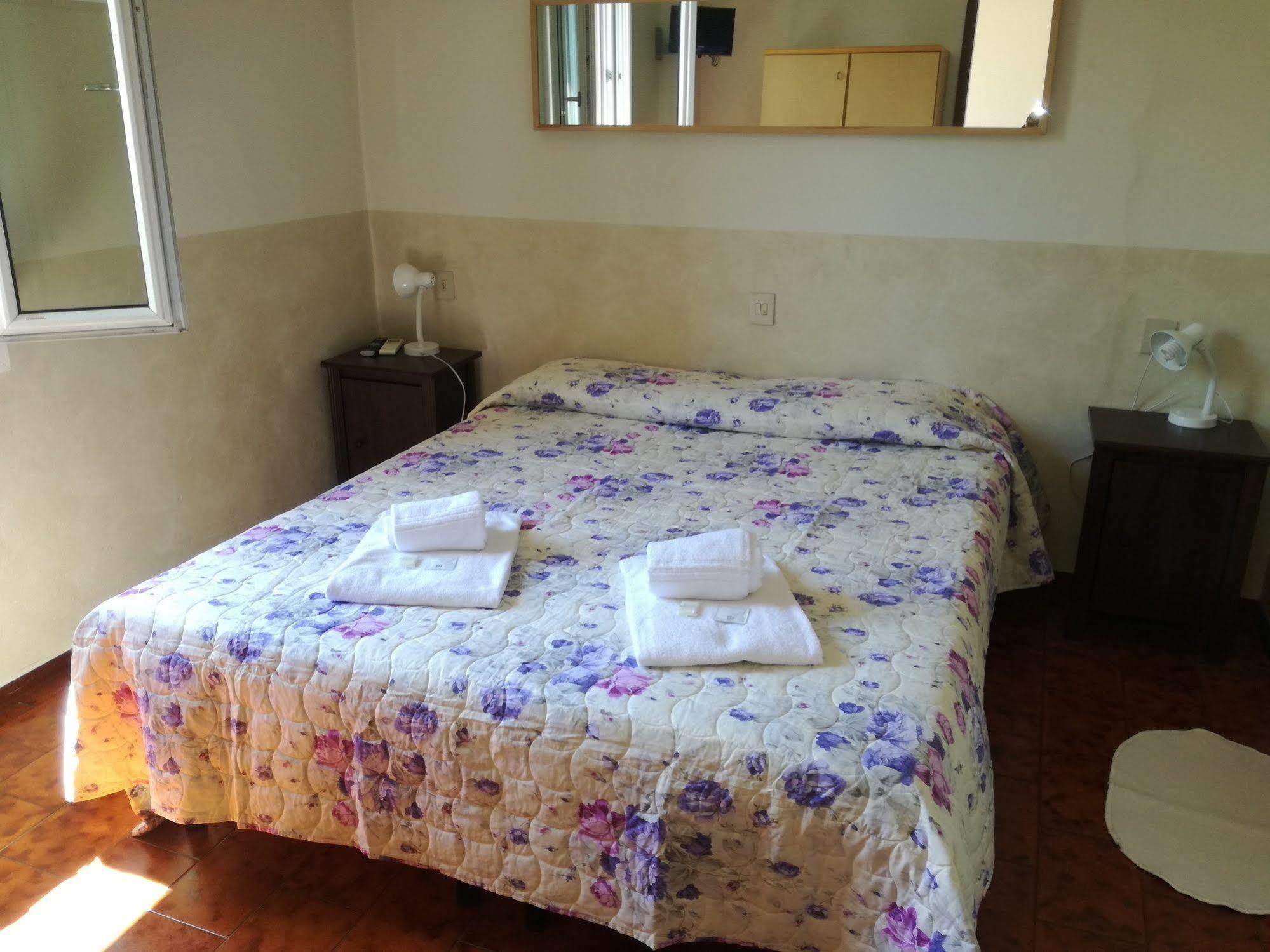 Hotel Belvedere Lovere Ngoại thất bức ảnh