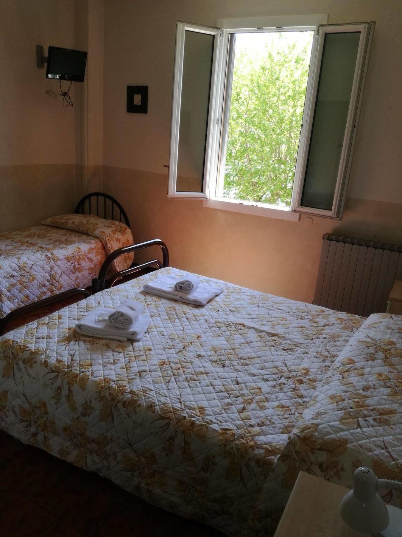 Hotel Belvedere Lovere Ngoại thất bức ảnh